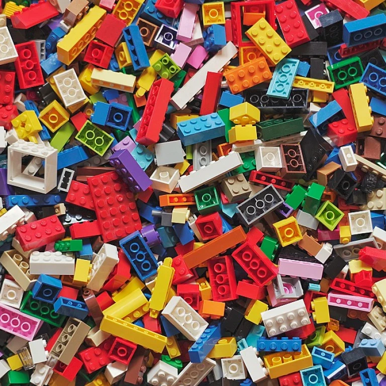 Affordable Christmas Gifts for Employees: Creative Ideas to Show Appreciation